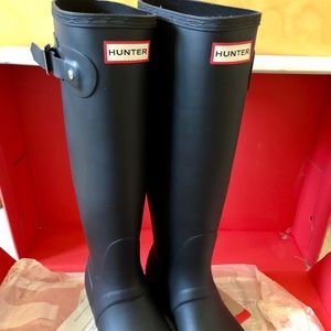 Black Hunter tall rain boots